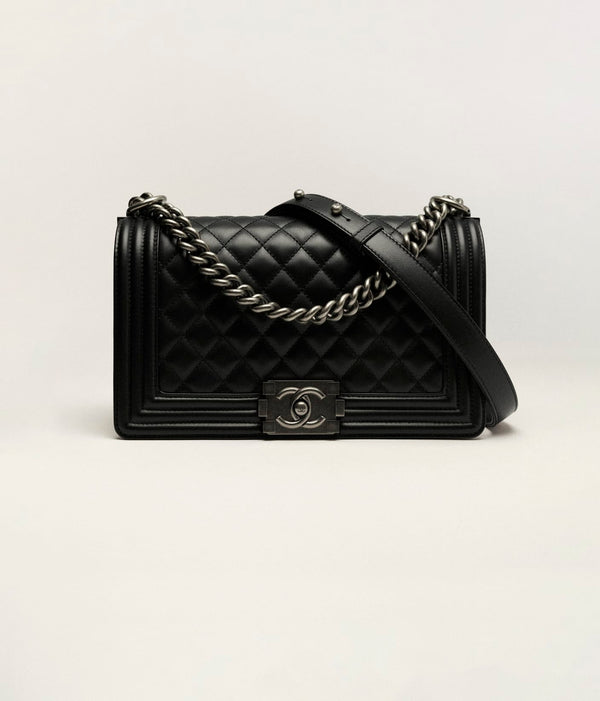 SAC BOY CHANEL NOIR